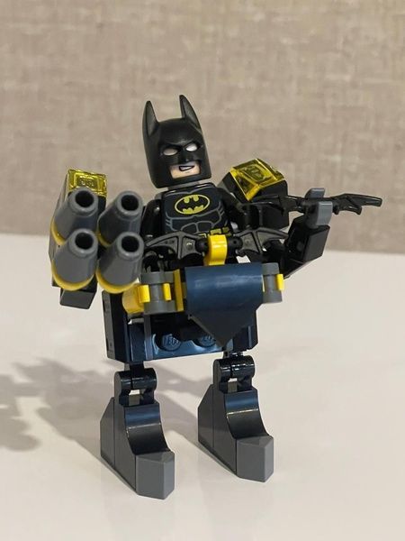Lego Batman минифигурка Бемен робот механик Batman and Mega Mech 212401 212401 фото