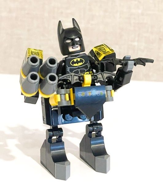 Lego Batman минифигурка Бемен робот механик Batman and Mega Mech 212401 212401 фото