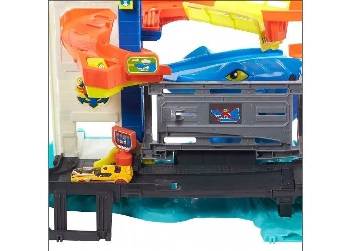 Hot Wheels Игровой набор Побег от злой акулы HMF86 HMF86 фото