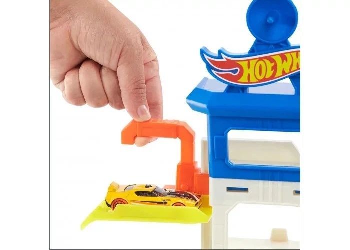 Hot Wheels Игровой набор Побег от злой акулы HMF86 HMF86 фото