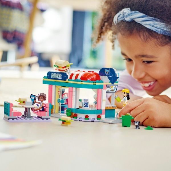 LEGO Friends Хартлейк Сити: ресторанчик в центре города 41728 41728 фото