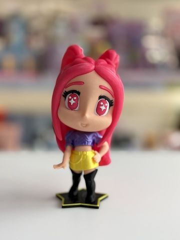 3Д фигурка K-Pop Demon Hunters Охотники на демонов Мира на стойкой подставке игрушка-мем персонаж TikTok 15 см Mirai+ фото