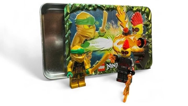 Мініфігурки LEGO Lloyd vs. Miss Demeanor Set 1124029 Ллойд та Міс Демінор металевому боксі 1124029 фото