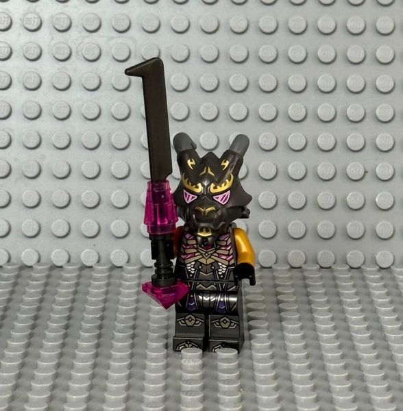Минифигурка коллекционная LEGO Ninjago: Overlord Minifigure with Sword and Lightning 892294 Ниндзяго 892294 фото