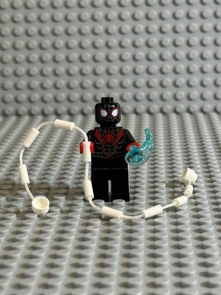 Lego Super Heroes Marvel Spider Man Miles Morales: минифигурка Майлз Моралес из Человек паук 682402 682409 фото