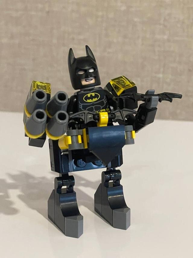 Lego Batman мініфігурка Бемен робот механік Batman and Mega Mech 212401 Lego Batman мініфігурка Бемен робот механік Batman and Mega Mech 212401